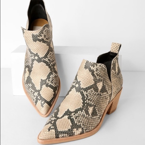 dolce vita shay bootie snake